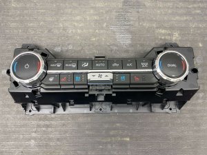2024-2025 Ford F-150 Automatic Temperature Control with Audio and Heated/Cooled Seat Controls - Front (Used OEM)