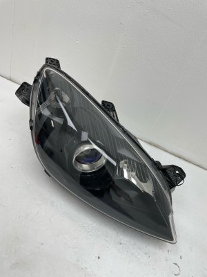 2007-2010 Saturn Sky Halogen Projector Headlight Assembly - Front, Right (Passenger) (Used OEM)