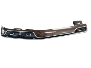 2020-2022 BMW M760i xDrive Dash Center Air Vent Trim Panel with Ignition Switch - Front (Used OEM)
