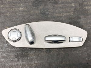 2011-2018 Porsche Cayenne Lower Seat Adjustment Control Switch Panel - Front (Used OEM)