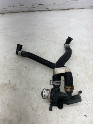 2022-2024 Lincoln Navigator Heater Water Coolant Control Valve Assembly (Used OEM)