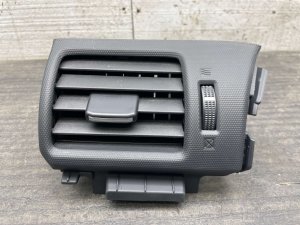 2010-2024 Toyota 4Runner Dash Air Conditioning and Heater Vent (Used OEM)