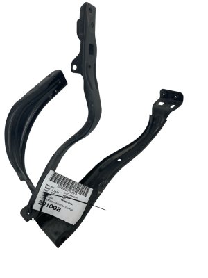 2012-2018 Mercedes-Benz CLS63 AMG Radiator Support Bracket Set (Used OEM)