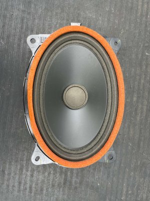 2010-2018 Toyota 4Runner JBL Front Door Speaker (Used OEM)