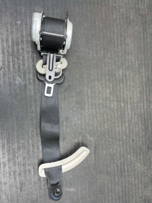 2010-2024 Toyota 4Runner Black 2nd Row Seat Belt Assembly - Rear (Used OEM)