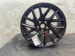  Tesla Model y Black 18x8.5 7-Spoke Alloy Wheel (Used OEM)