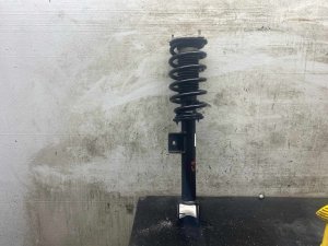 2020-2023 Tesla Y Suspension Strut Assembly - Front (Used OEM)
