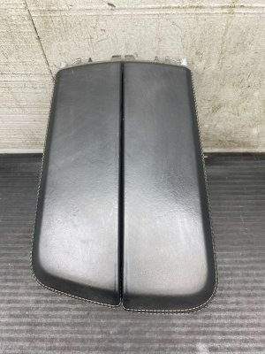 2012-2015 Mercedes-Benz ML350 Black Center Console Armrest Storage Lid Cover - Front (Used OEM)