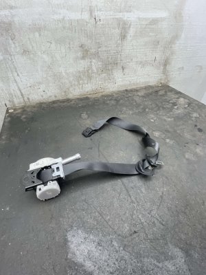 2023-2025 Mazda CX-50 Black Center Seat Belt Assembly - Rear, Right (Passenger) (Used OEM)