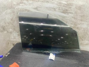 2023-2025 Toyota Sequoia Door Glass - Front, Right (Passenger) (Used OEM)