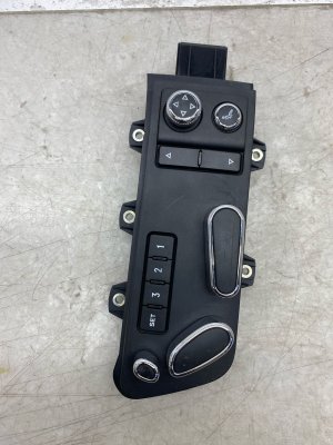 2006-2019 Bentley Flying Spur Low Seat Switch Panel - Front (Used OEM)