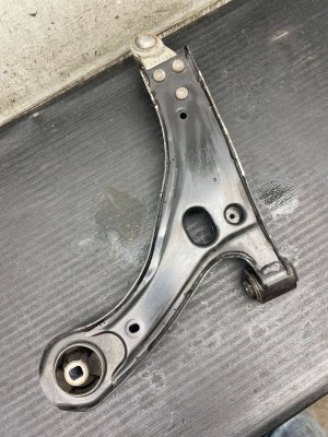 2021 Volvo XC40 Lower Suspension Control Arm - Front, Right (Passenger) (Used OEM)