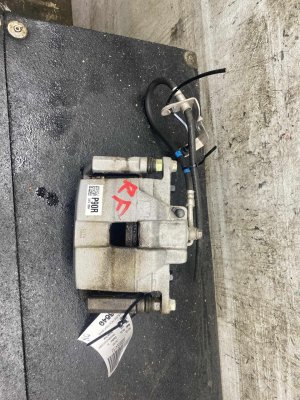 2026 Hyundai Palisade Disc Brake Caliper - Front, Right (Passenger) (Used OEM)