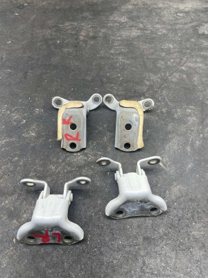 2023-2025 Toyota Sequoia White Door Hinge Set - Rear, Right (Passenger) (Used OEM)