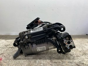 2004-2006 Volkswagen Phaeton Air Suspension Compressor Pump (Used OEM)