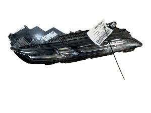 2023-2025 BMW 740i LED Daytime Running and Fog Light Assembly - Front, Right (Passenger) (Used OEM)