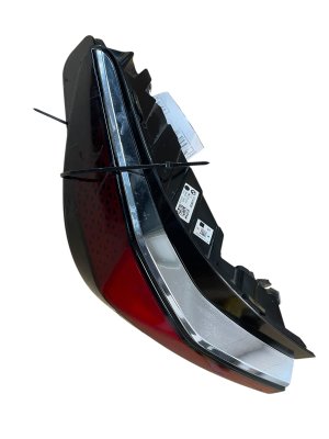 2023-2024 BMW 760i Outer Quarter Mounted Taillight Assembly - Rear, Left (Driver) (Used OEM)