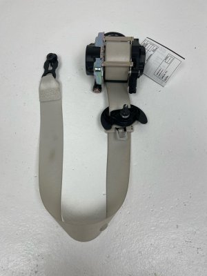 2023-2025 BMW 760i Seat Belt Assembly - Front (Used OEM)
