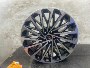 2026-2027 Hyundai Palisade Gray Wheel (Used OEM)