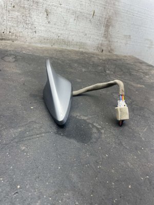 2024-2025 Kia EV9 Pebble Gray Roof Mounted Shark Fin Radio Antenna (Used OEM)