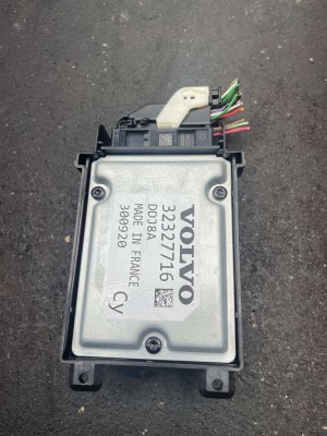 2020-2022 Volvo XC40 Bumper Mounted Adaptive Cruise Control Distance Sensor - Front (Used OEM)