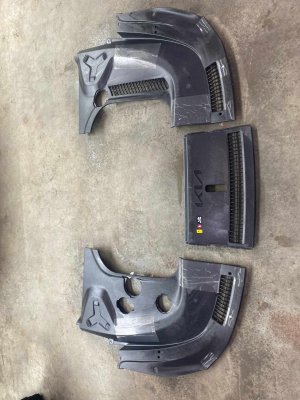 2024-2025 Kia EV9 Windshield Wiper Cowl Trim Cover Panel - Front (Used OEM)