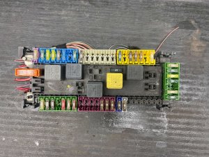 2012-2015 Mercedes-Benz ML350 Fuse Box - Rear (Used OEM)