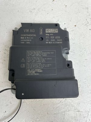 2017-2019 Porsche Panamera Airbag Control Module (Used OEM)