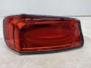 2013-2019 Bentley Flying Spur LED Taillight Assembly (Used OEM)