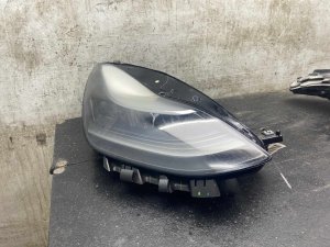  Tesla Model 3 Projector Headlight Assembly - Front, Right (Passenger) (Used OEM)