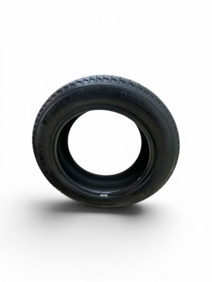 2005-2008 Chrysler Pacifica Tire (Used OEM)