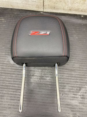 2024-2026 GMC Acadia Jet Black Seat Headrest - Front, Right (Passenger) (Used OEM)