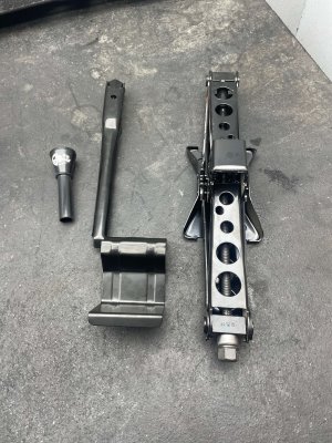 2024-2025 Buick Enclave Scissor Jack (Used OEM)