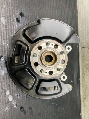 2024-2025 Kia EV9 Spindle Knuckle Wheel Hub Assembly - Rear, Right (Passenger) (Used OEM)