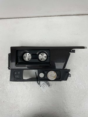 2016-2020 Cadillac CT6 Console Panel - Front (Used OEM)