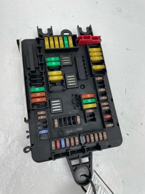 2014-2020 BMW M4 Fuse Box (Used OEM)