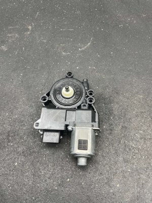2024-2025 Kia Sorento Window Motor - Rear, Left (Driver) (Used OEM)