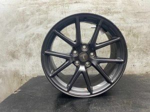  Tesla Model 3 Gray Wheel (Used OEM)