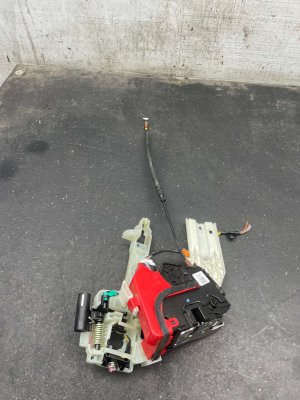 2024-2025 Kia Sorento Door Latch Assembly - Rear, Left (Driver) (Used OEM)