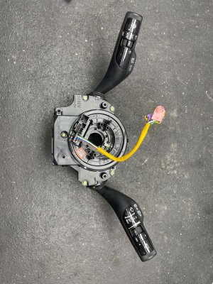 2024-2025 Kia Sorento Black Intermediate Steering Shaft - Front (Used OEM)
