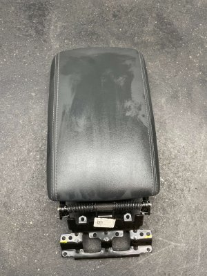 2021-2025 Kia Sorento Black Center Console Lid Leather Armrest - Front (Used OEM)