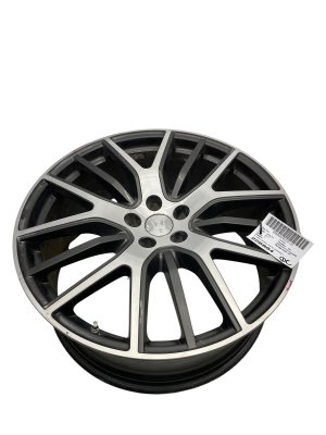 2017-2024 Maserati Levante Gray 19x8.5 Chrome with Dark Gray Accents Alloy Wheel (Used OEM)