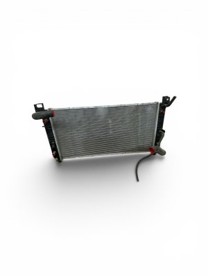 2002-2003 GMC Sierra Radiator with Engine Oil Cooler (Used OEM)