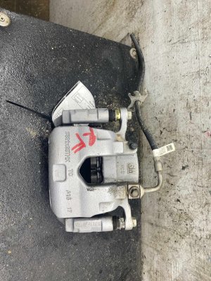 2025 Chevrolet Equinox Disc Brake Caliper - Front, Right (Passenger) (Used OEM)