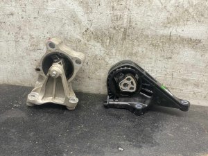 2020-2023 GMC Acadia Transmission Mount (Used OEM)