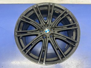 2018-2020 BMW M550i xDrive Black Wheel (Used OEM)