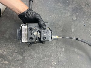 2017-2024 Maserati Levante Door Latch Assembly - Front, Right (Passenger) (Used OEM)