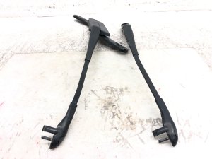 2011-2018 Porsche Cayenne Windshield Wiper Arm Set - Front (Used OEM)
