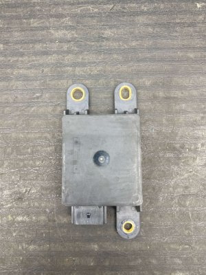 2023 GMC Yukon XL Forward Range Radar Adaptive Cruise Control Module - Front (Used OEM)