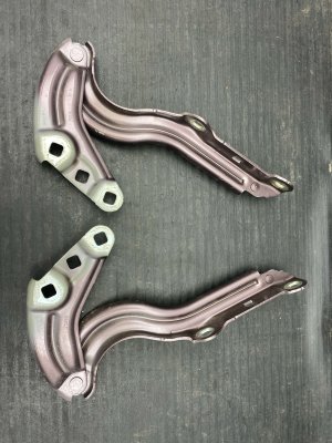 2021-2026 Buick Envision Hood Hinge Set - Front, Right (Passenger) (Used OEM)